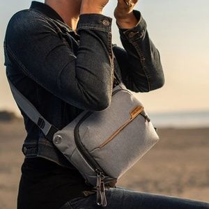 Peak Design 3L Everyday Sling in Ash Colorway - Like New Condition